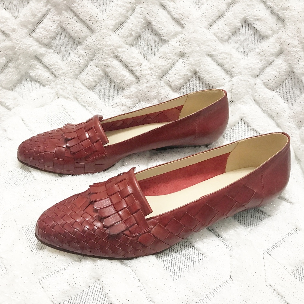 Vintage Bandolino Woven Style Loafers